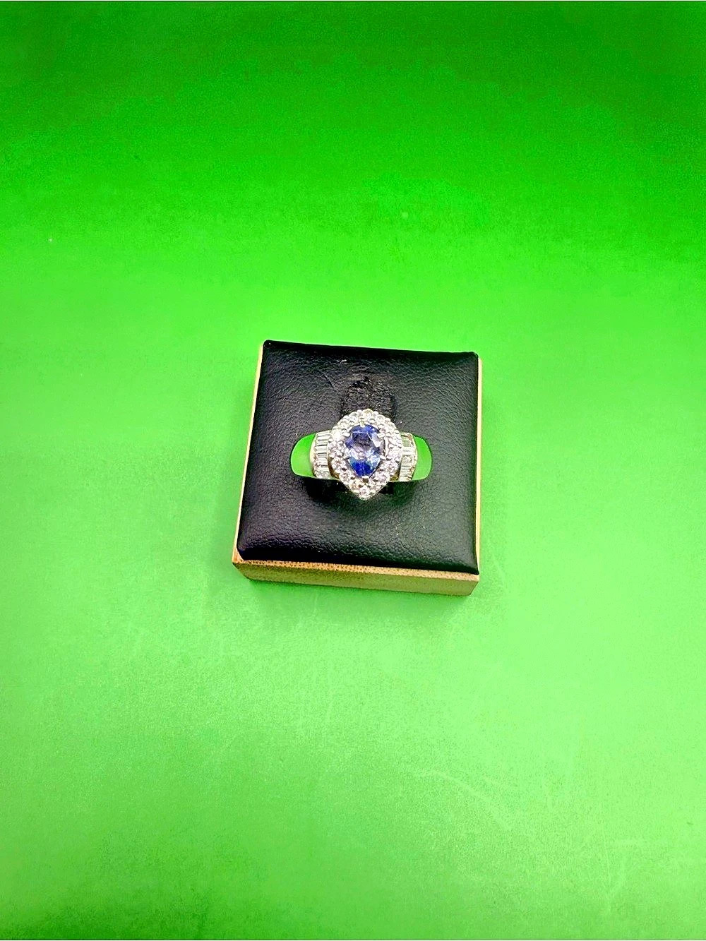 14k White Gold Tanzanite & Diamond Ring Size 7.